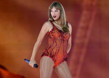 Group accused of using fake accounts to buy tickets to Taylor Swift and Springsteen shows