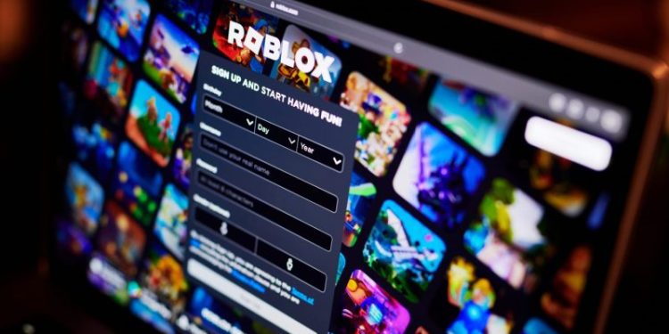 L.A. County sues Roblox, alleges platform makes it easy for adults to target children